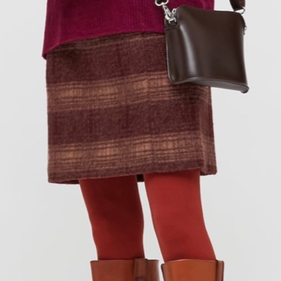 Uniqlo Plaid Skirt - Picture 4 of 5